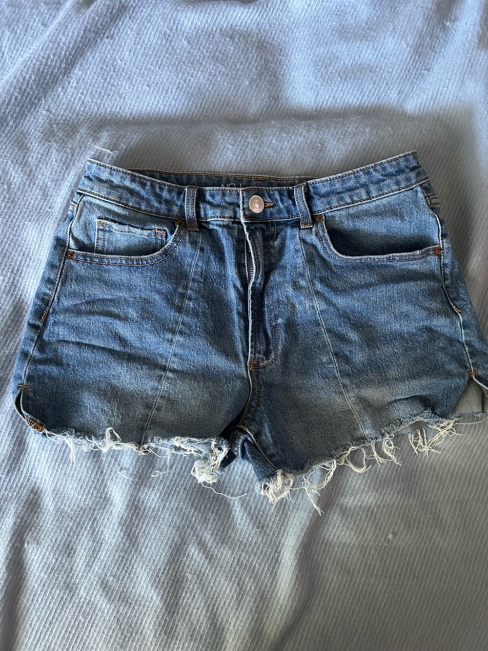 No Boundaries Blue Distressed Frayed Hem Denim Shorts